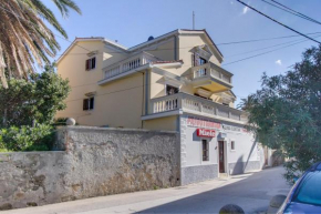 Apartments by the sea Mali Losinj (Losinj) - 15576